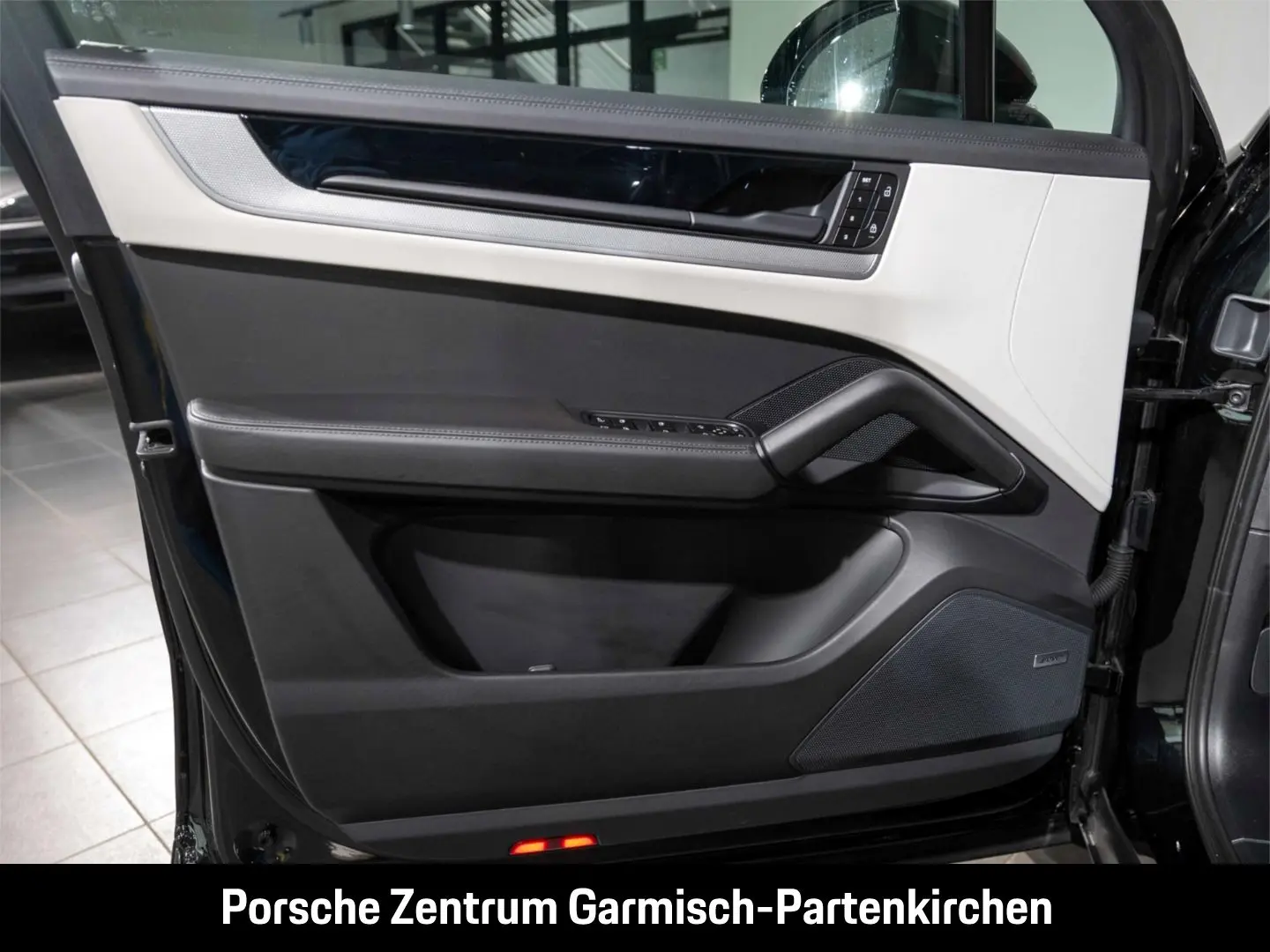 Cayenne E-Hybrid LenkradHZG Sitzheizung hinten