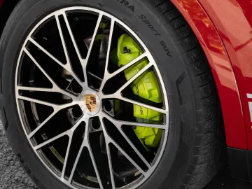 Cayenne E-Hybrid Coupe BOSE InnoDrive Soft-Close