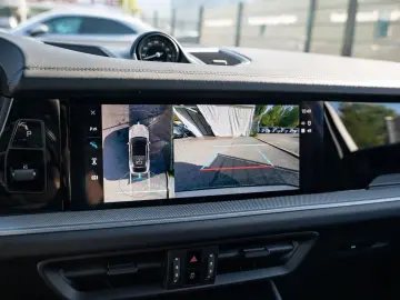Cayenne E-Hybrid Coupe BOSE InnoDrive Soft-Close