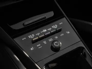 Cayenne E-Hybrid Coupe BOSE InnoDrive Soft-Close
