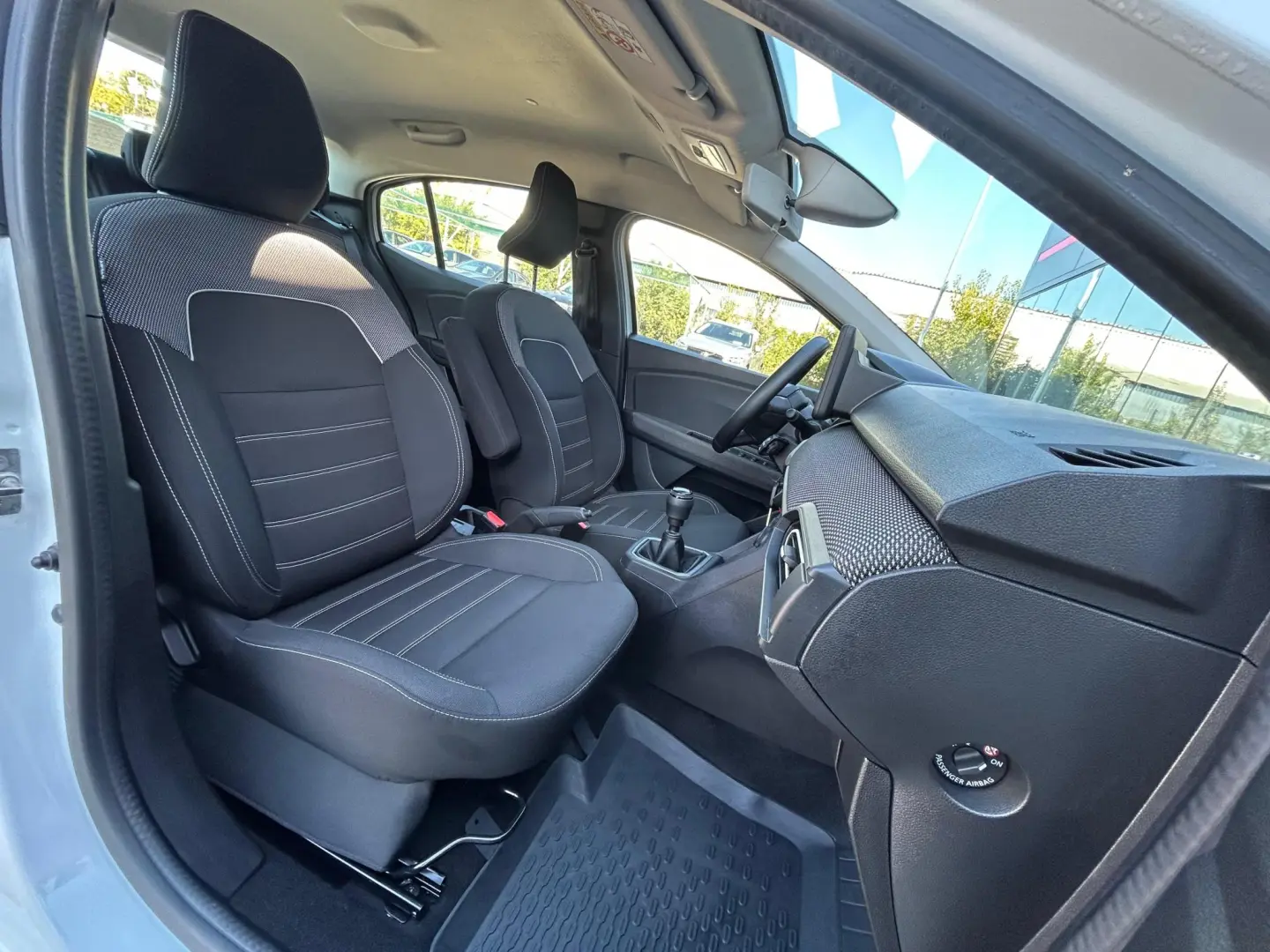 Dacia Logan TCe 90 MT6 Comfort 2023