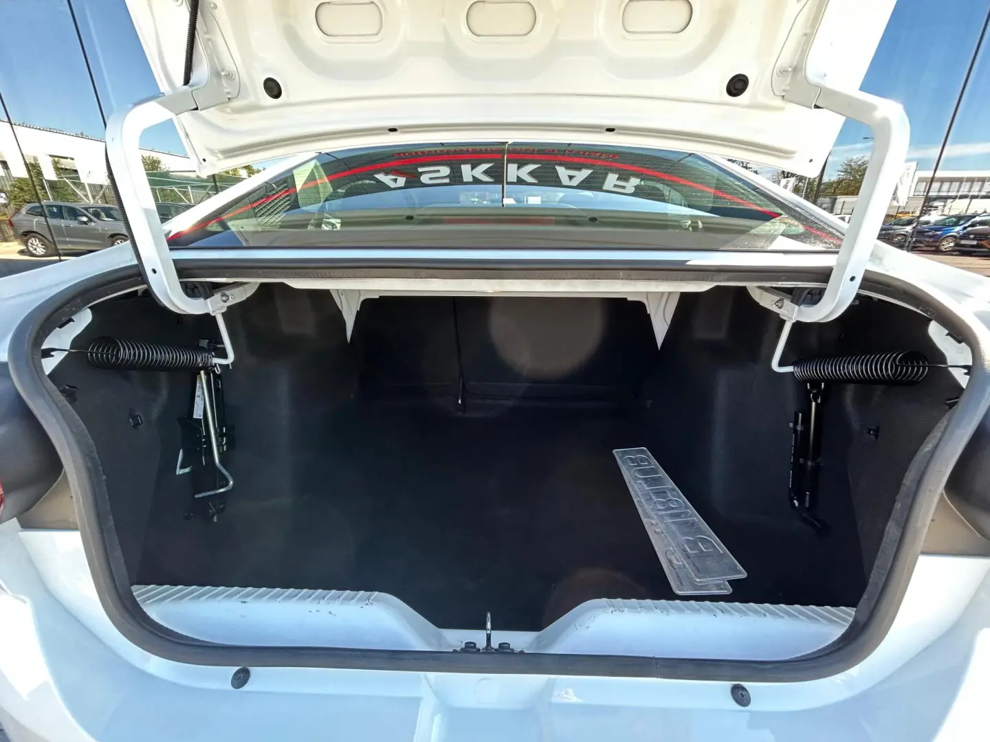 Dacia Logan TCe 90 MT6 Comfort 2023