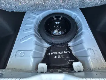 Dacia Logan TCe 90 MT6 Comfort 2023