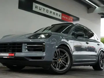 Cayenne E-Hybrid PANO P-Display HUD AHK 18W ACC