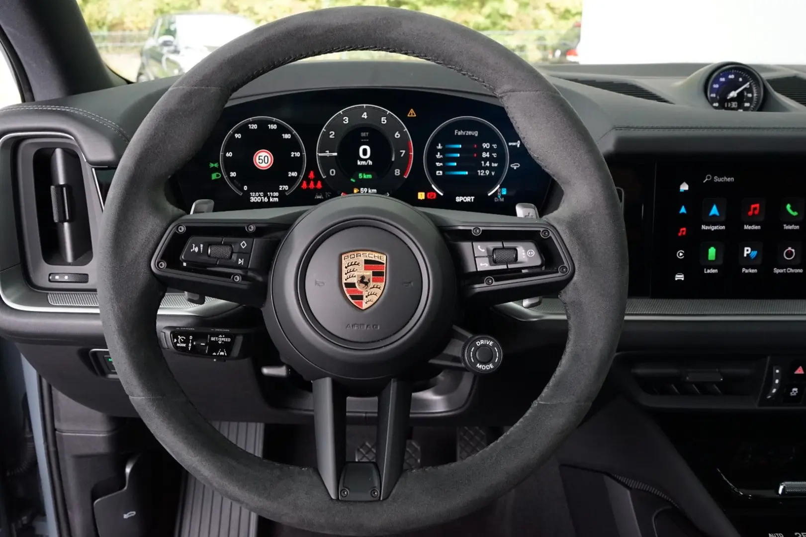 Cayenne E-Hybrid PANO P-Display HUD AHK 18W ACC