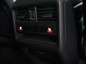 Cayenne E-Hybrid PANO P-Display HUD AHK 18W ACC