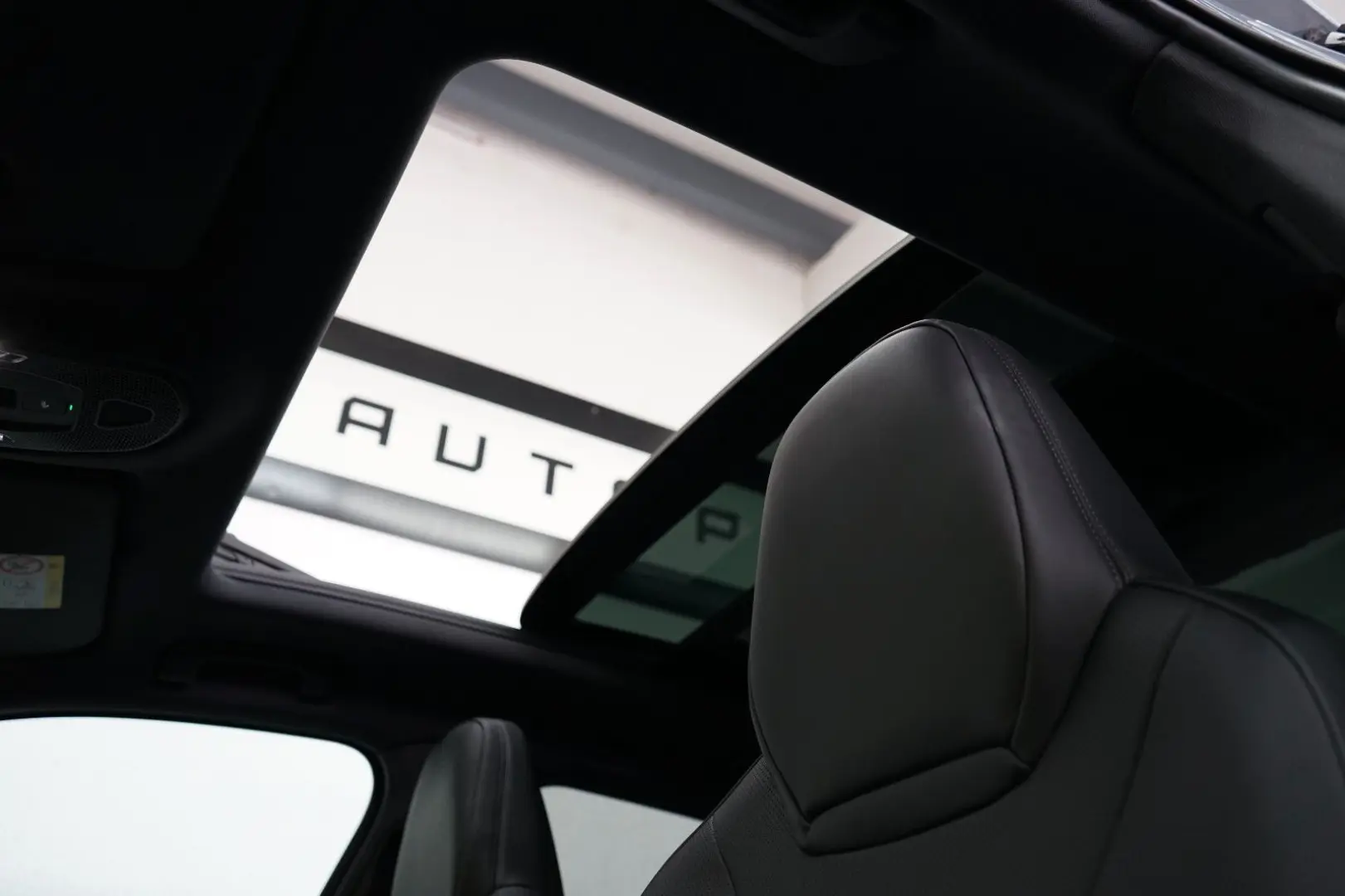 Cayenne E-Hybrid PANO P-Display HUD AHK 18W ACC