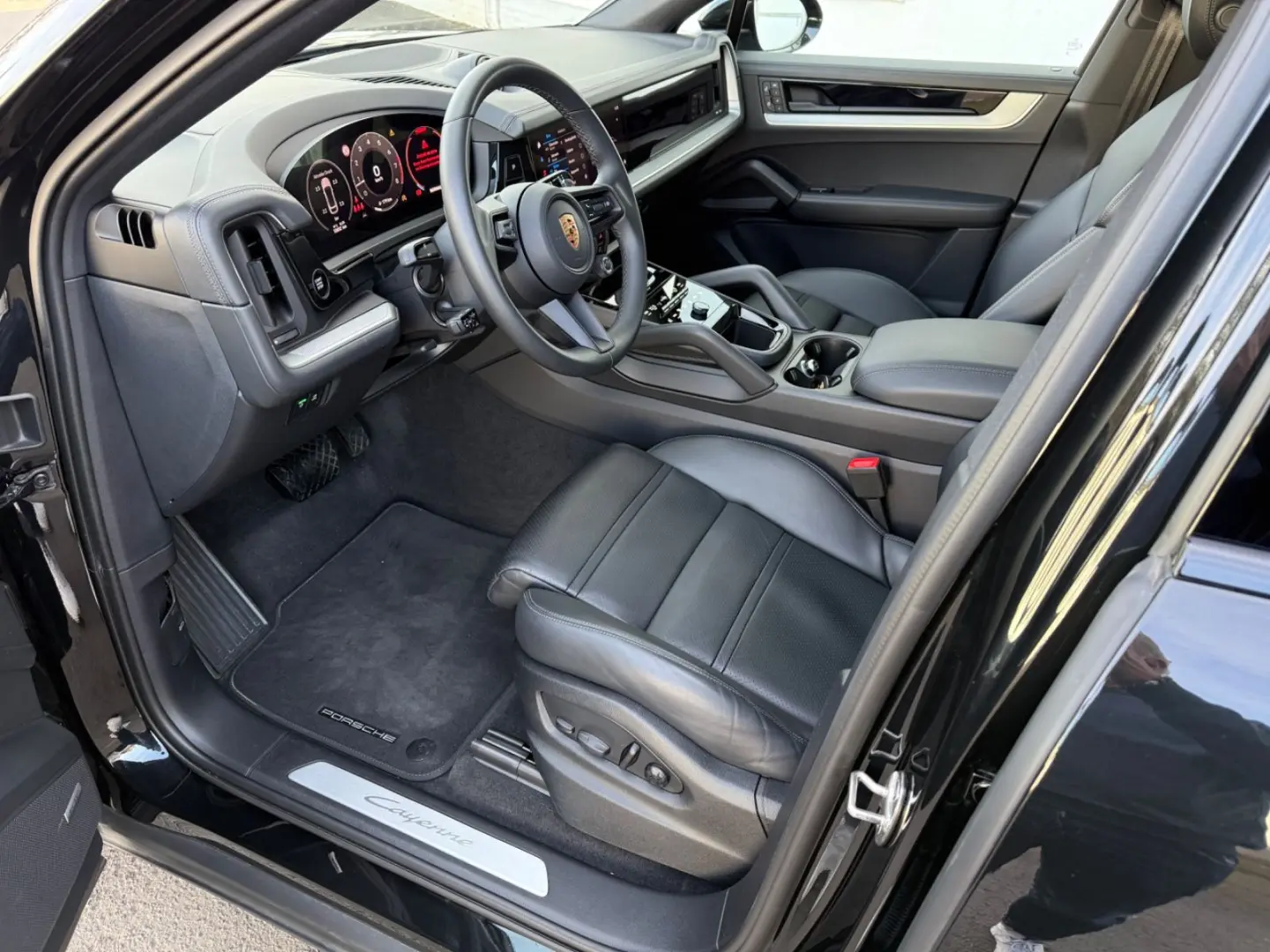 Cayenne Coupe Clubleder HAL Bose SWA HD UPE.132€
