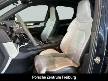 Cayenne E-Hybrid BOSE Luftfederung LED-Matrix