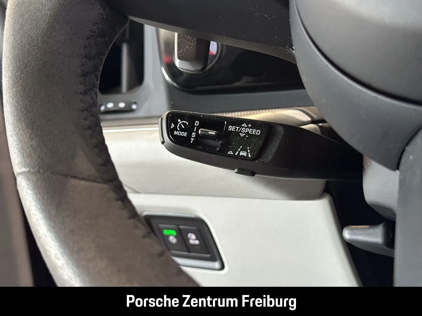 Cayenne E-Hybrid BOSE Luftfederung LED-Matrix