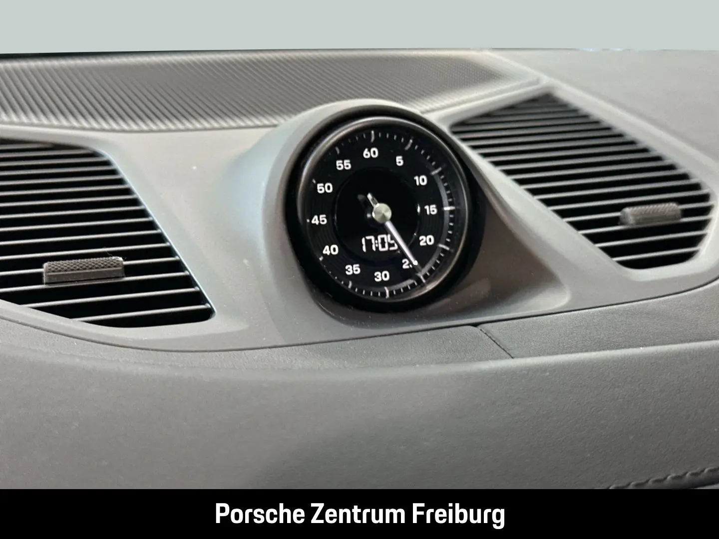 Cayenne E-Hybrid BOSE Luftfederung LED-Matrix