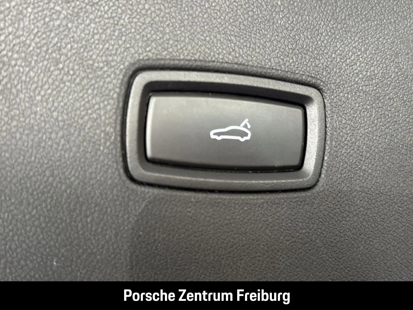 Cayenne E-Hybrid BOSE Luftfederung LED-Matrix
