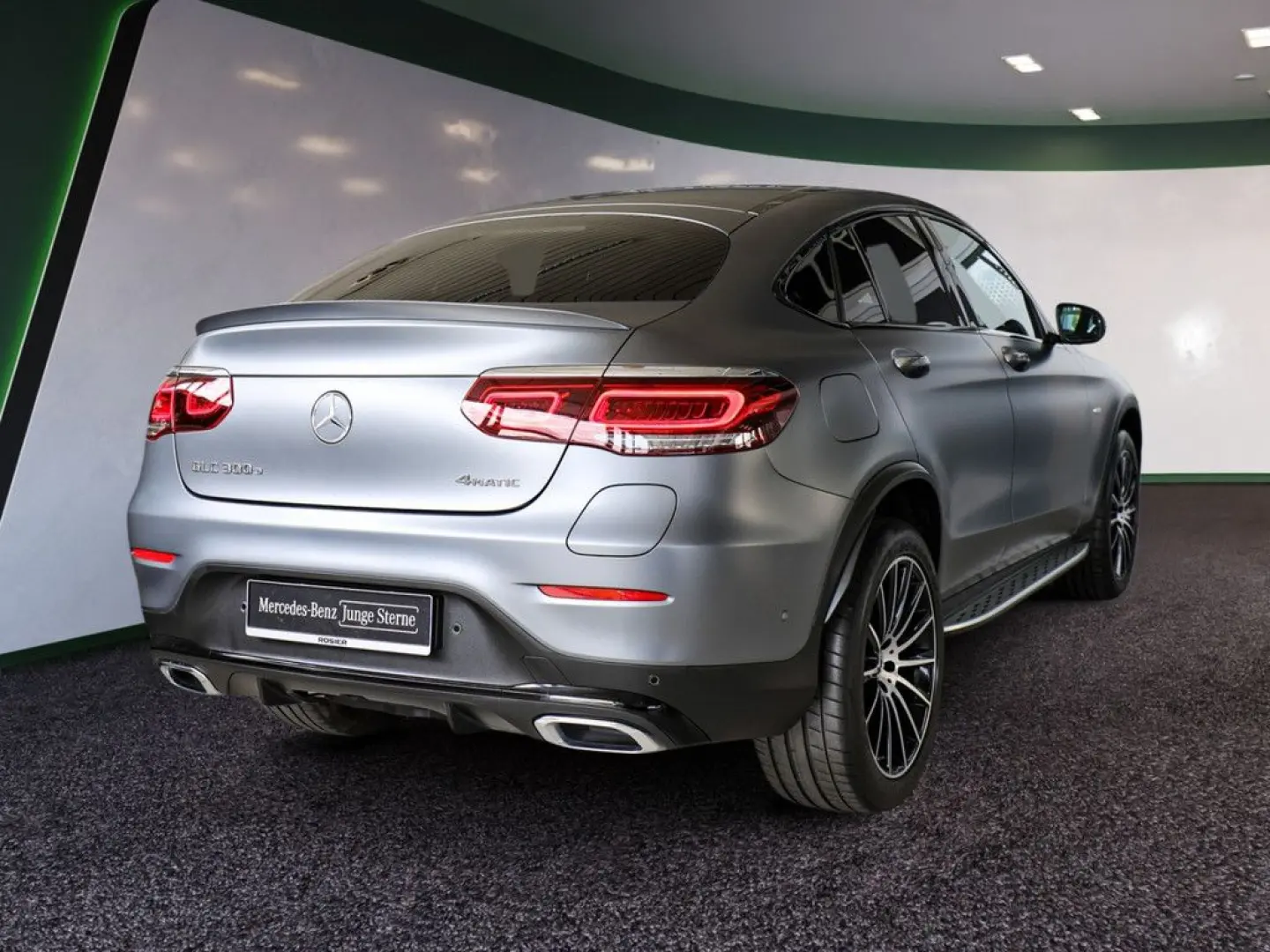 GLC 300 e 4M Coupé AMG Sport designo AHK Distr.