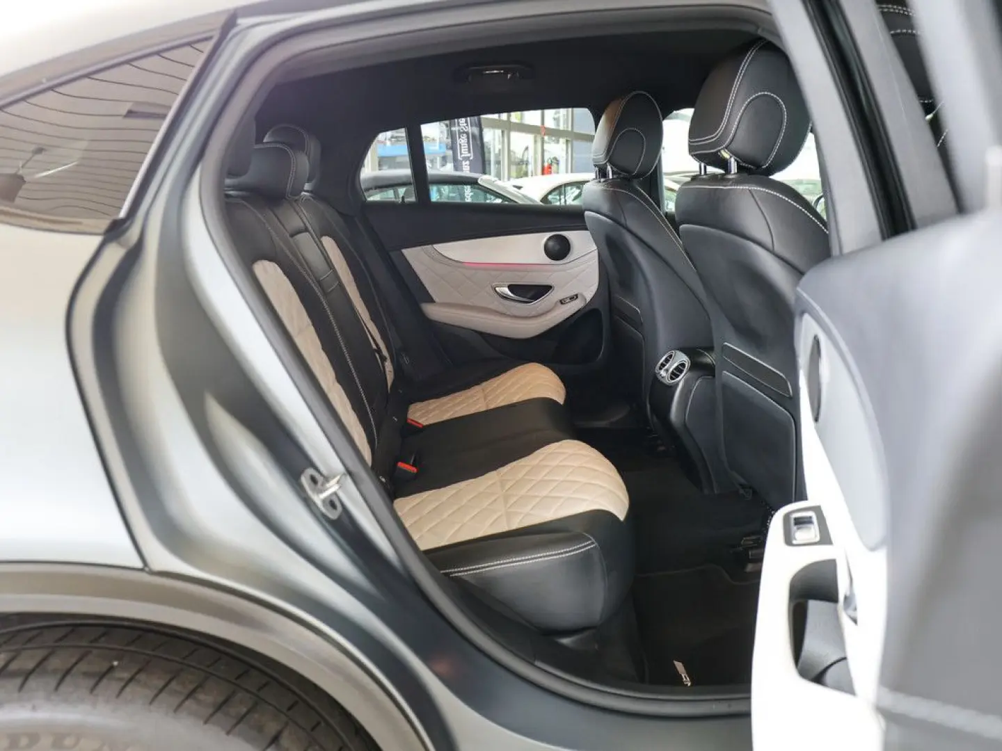 GLC 300 e 4M Coupé AMG Sport designo AHK Distr.