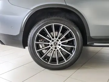 GLC 300 e 4M Coupé AMG Sport designo AHK Distr.