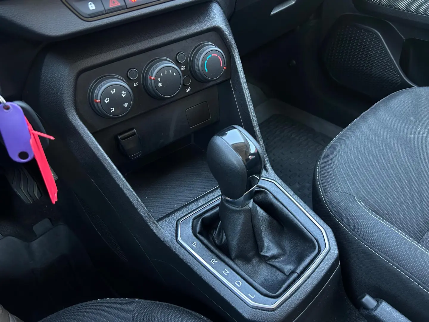Dacia Logan TCe 90 CVT Comfort 2021