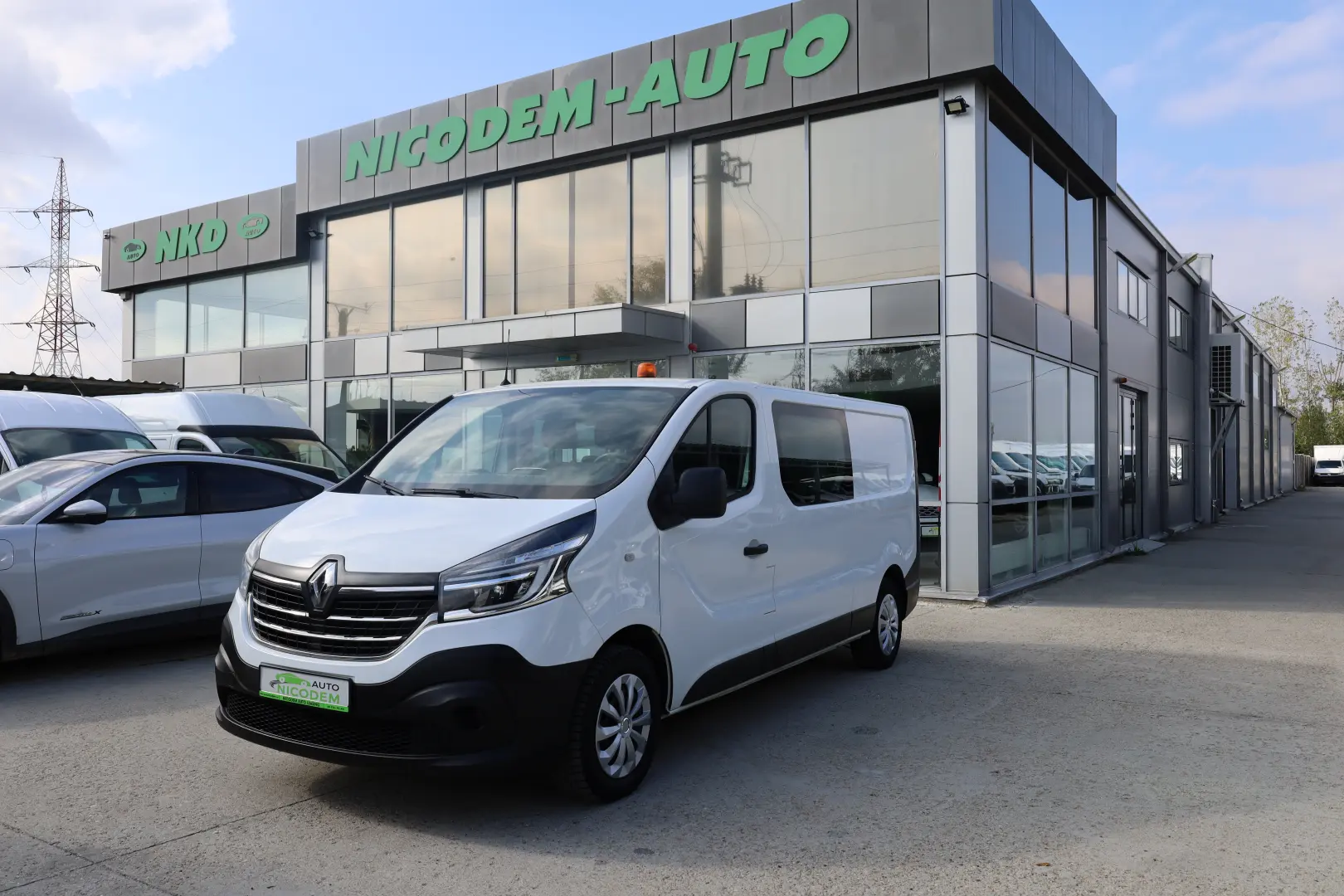 Renault Trafic L2H1 6 locuri 2.0 120CP