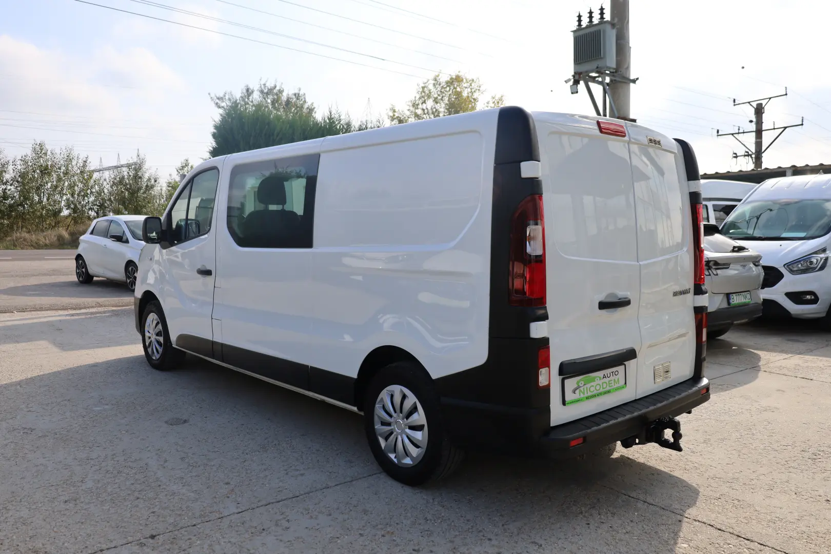 Renault Trafic L2H1 6 locuri 2.0 120CP