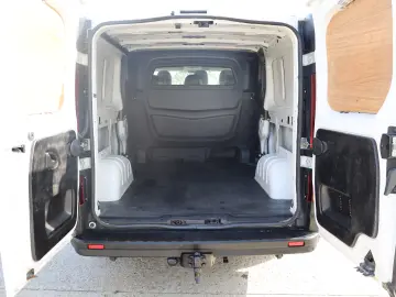 Renault Trafic L2H1 6 locuri 2.0 120CP