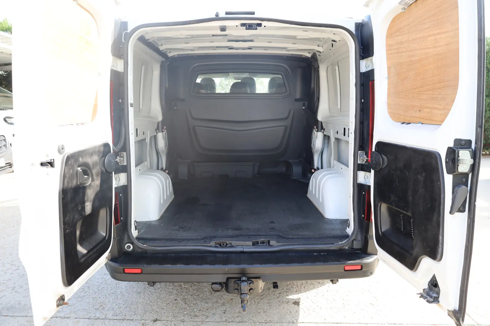 Renault Trafic L2H1 6 locuri 2.0 120CP