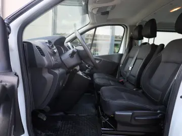 Renault Trafic L2H1 6 locuri 2.0 120CP