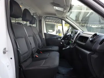Renault Trafic L2H1 6 locuri 2.0 120CP