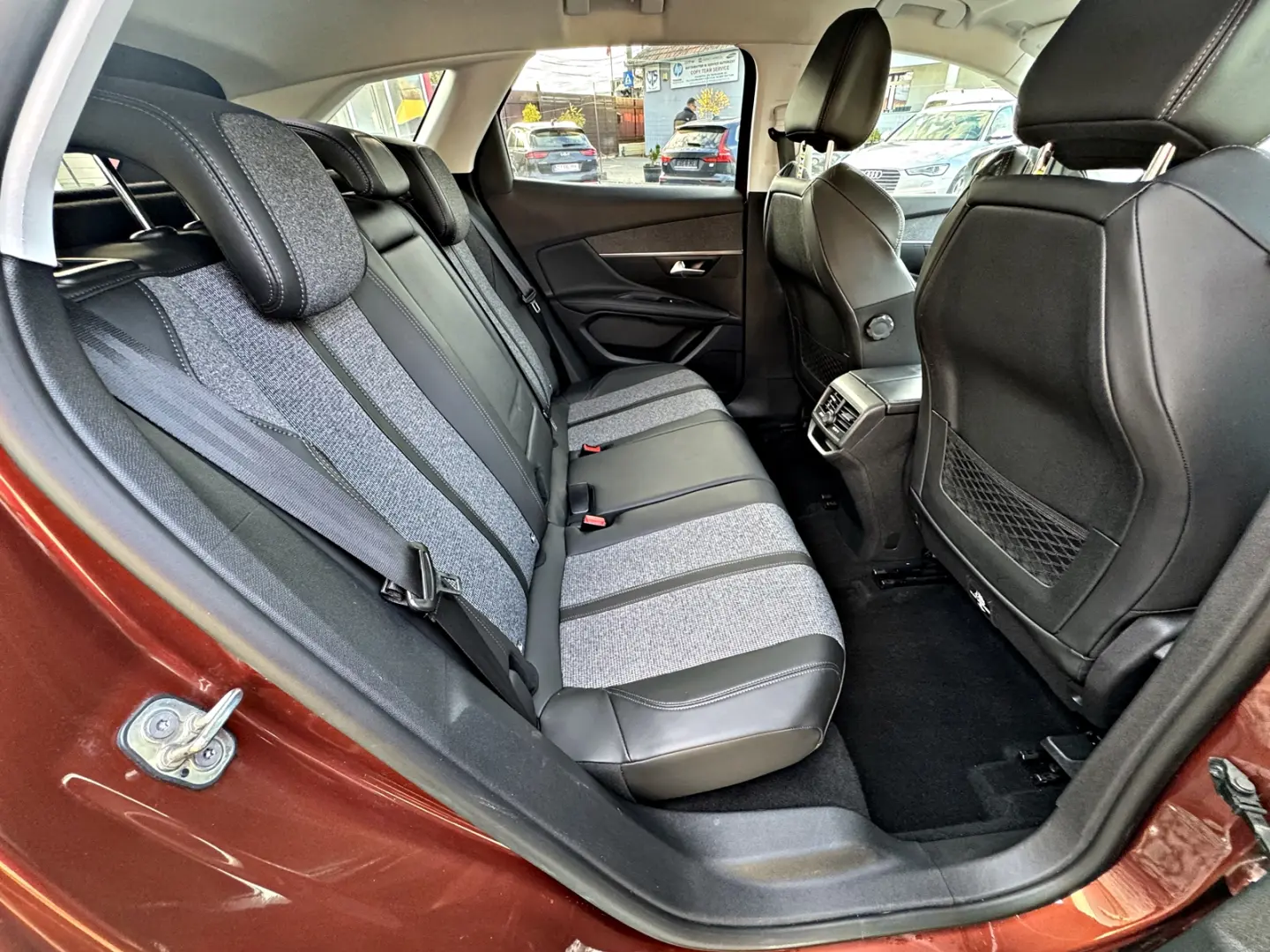 Peugeot 3008 1.2 EAT6 Allure