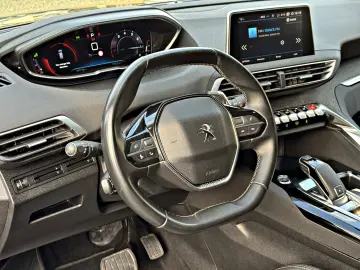 Peugeot 3008 1.2 EAT6 Allure