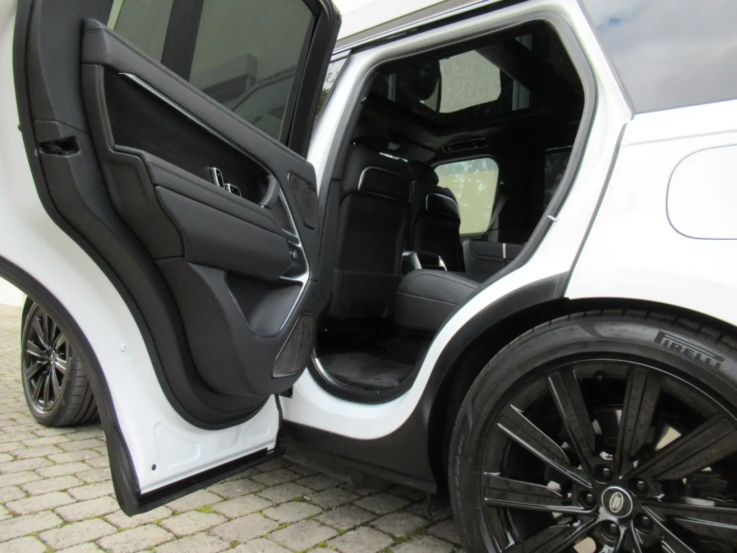 NEW P460e AUTOBIOGRAPHY SV BESPOKE SHADOW AHK 24