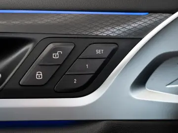 X3 xDrive 30d M-SPORT LASERLICHT HEAD-UP MEMORY