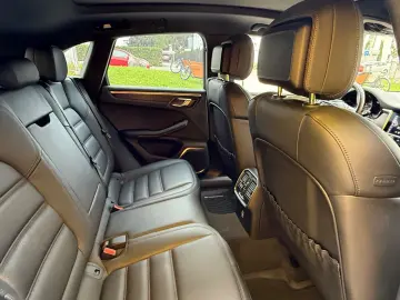 Macan GTS Burmester Design Paket ACC ST.Hz.