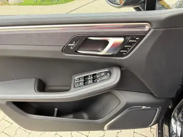 Macan GTS Burmester Design Paket ACC ST.Hz.