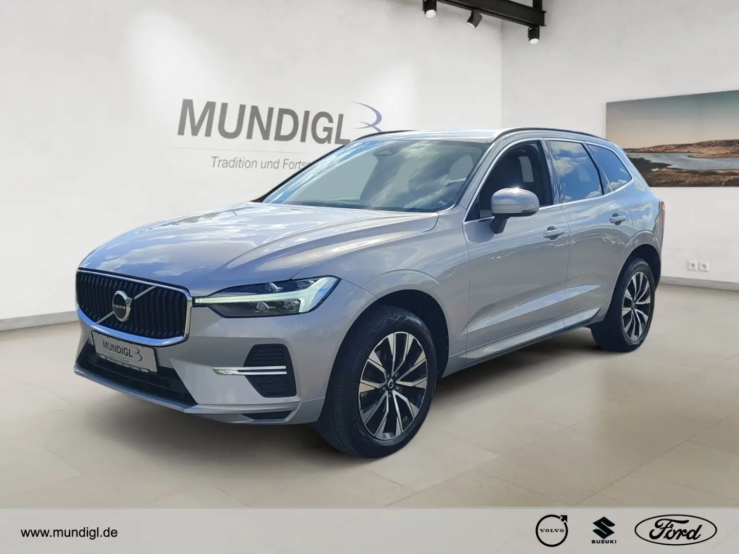 XC60 Core 2WD AHK-klappbar Navi Digitales Cockpi
