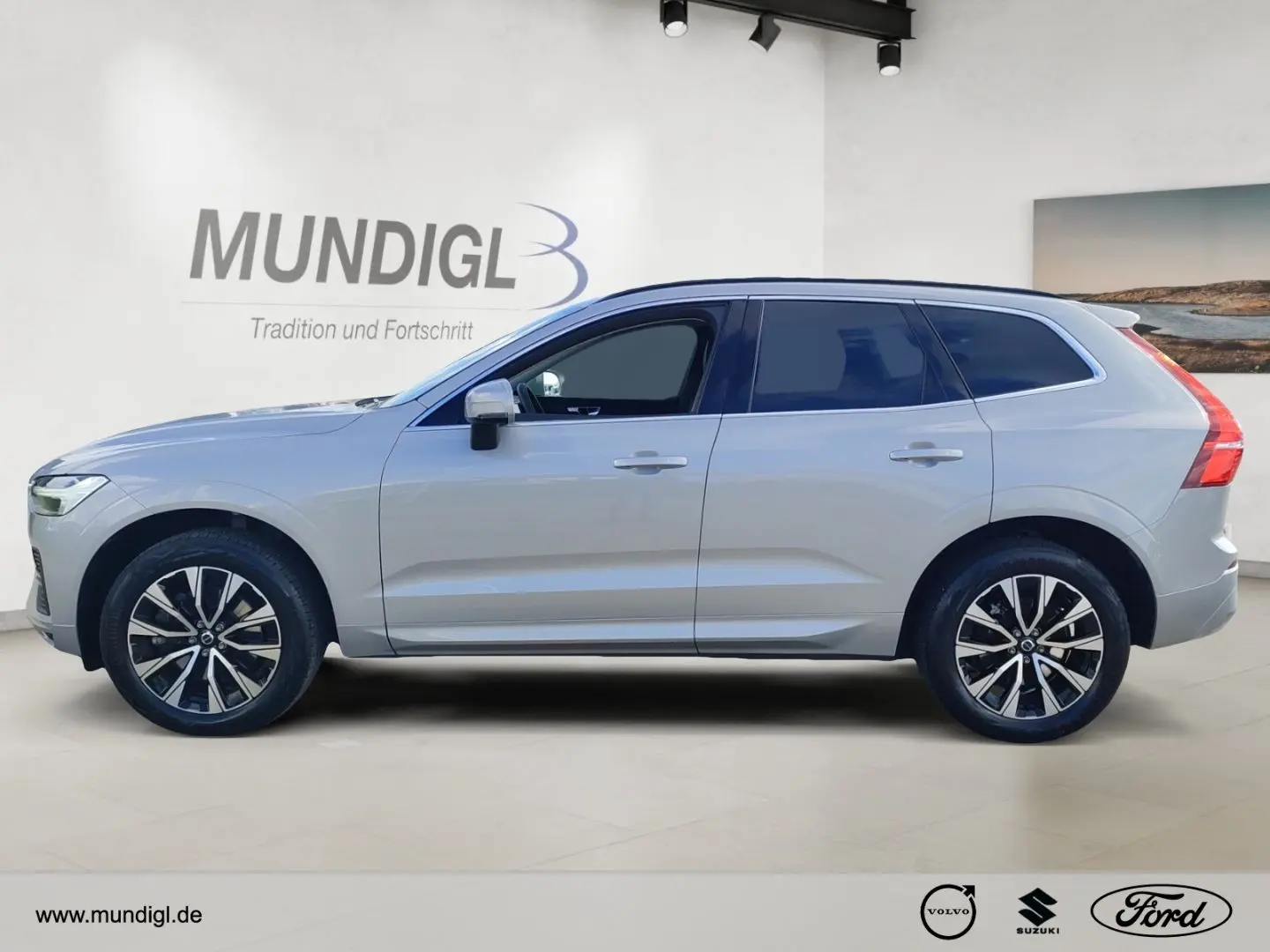 XC60 Core 2WD AHK-klappbar Navi Digitales Cockpi
