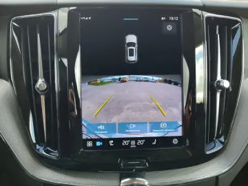 XC60 Core 2WD AHK-klappbar Navi Digitales Cockpi