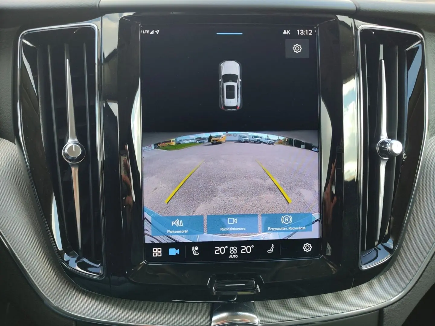 XC60 Core 2WD AHK-klappbar Navi Digitales Cockpi