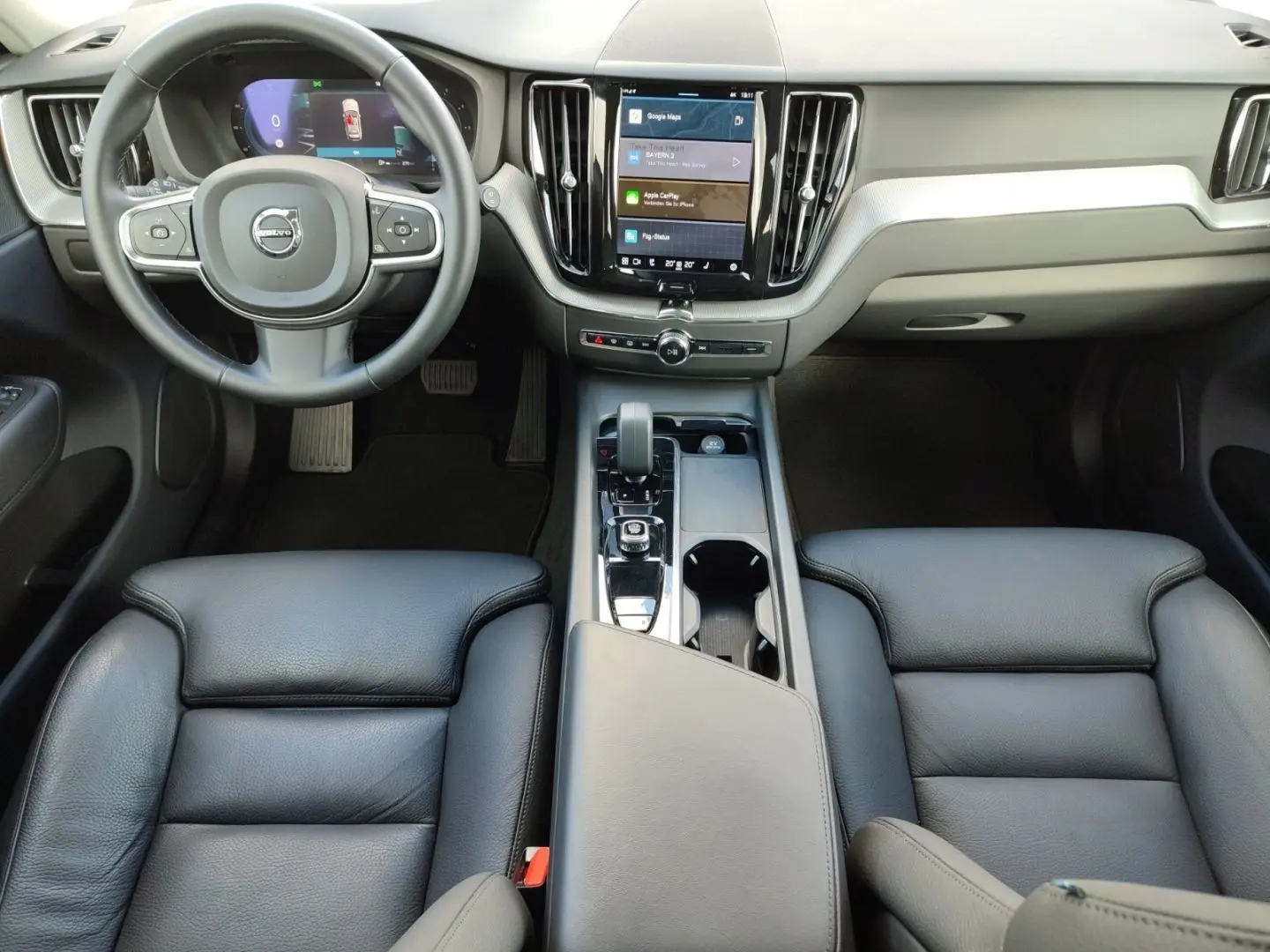 XC60 Core 2WD AHK-klappbar Navi Digitales Cockpi