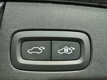 XC60 Core 2WD AHK-klappbar Navi Digitales Cockpi