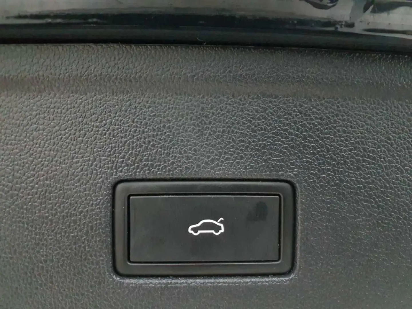 Touareg Hybrid 4M Elegance AHK MATRIX