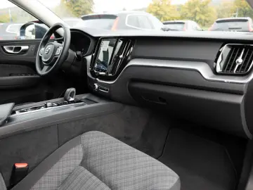 XC60 B4 KLIMA KEYLESS PDC SHZ KAMERA NAVI LED