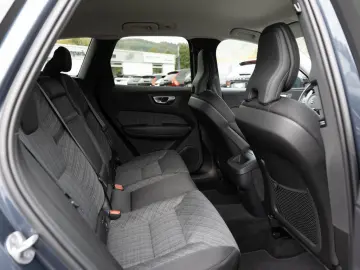 XC60 B4 KLIMA KEYLESS PDC SHZ KAMERA NAVI LED