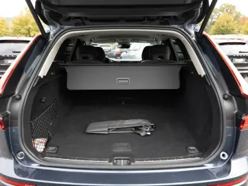 XC60 B4 KLIMA KEYLESS PDC SHZ KAMERA NAVI LED
