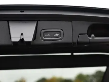 XC60 B4 KLIMA KEYLESS PDC SHZ KAMERA NAVI LED