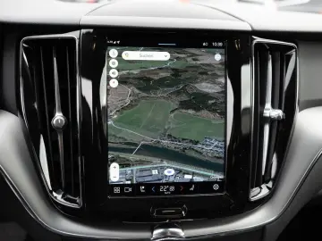 XC60 B4 KLIMA KEYLESS PDC SHZ KAMERA NAVI LED