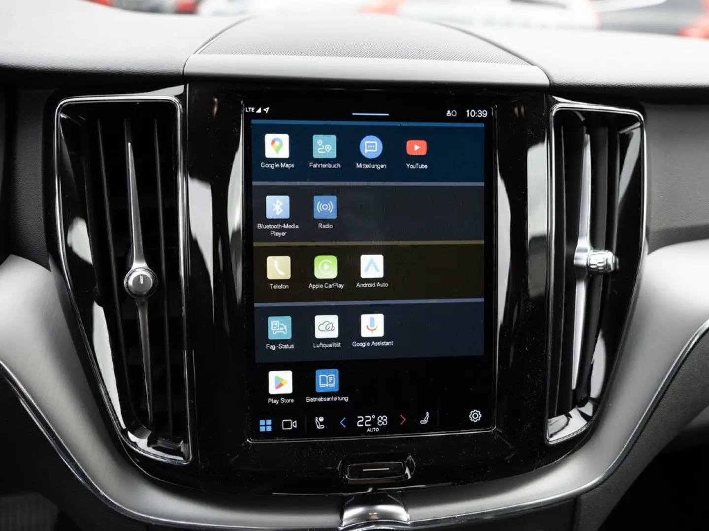 XC60 B4 KLIMA KEYLESS PDC SHZ KAMERA NAVI LED