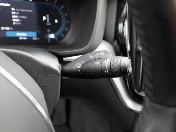 XC60 B4 KLIMA KEYLESS PDC SHZ KAMERA NAVI LED