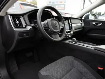 XC60 B4 KLIMA KEYLESS PDC SHZ KAMERA NAVI LED