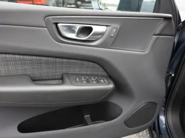 XC60 B4 KLIMA KEYLESS PDC SHZ KAMERA NAVI LED