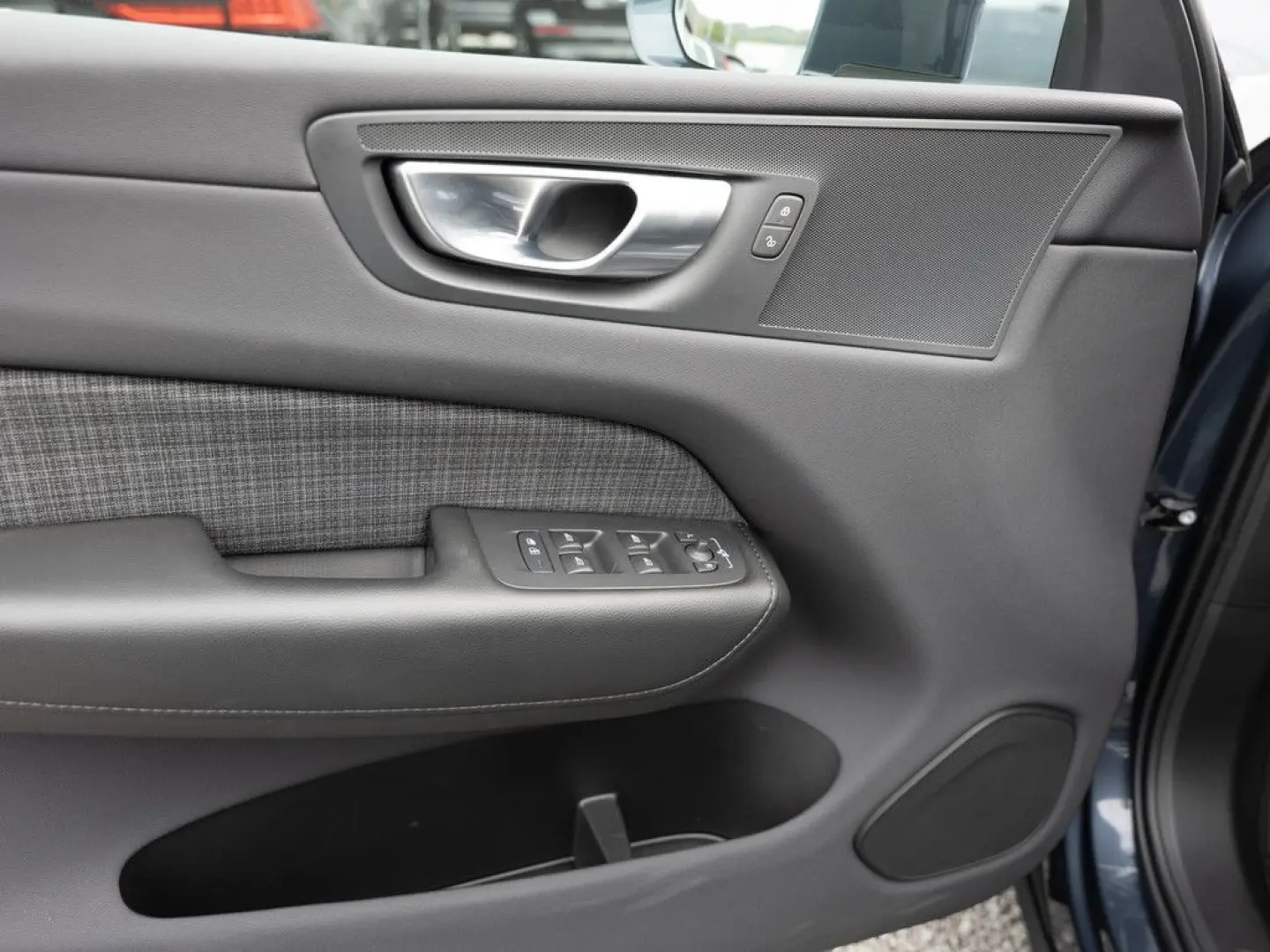 XC60 B4 KLIMA KEYLESS PDC SHZ KAMERA NAVI LED