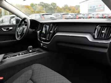 XC60 B4 Core PDC SHZ STANDHZ LED KAMERA NAVI